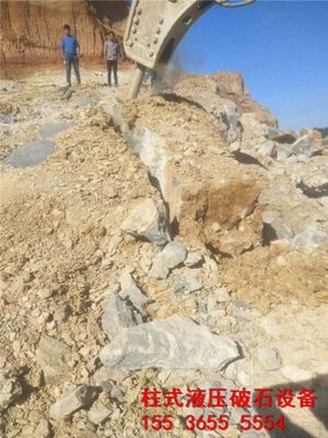 巫溪土石方破碎用劈裂棒開采大塊石頭的綜合成本分析
